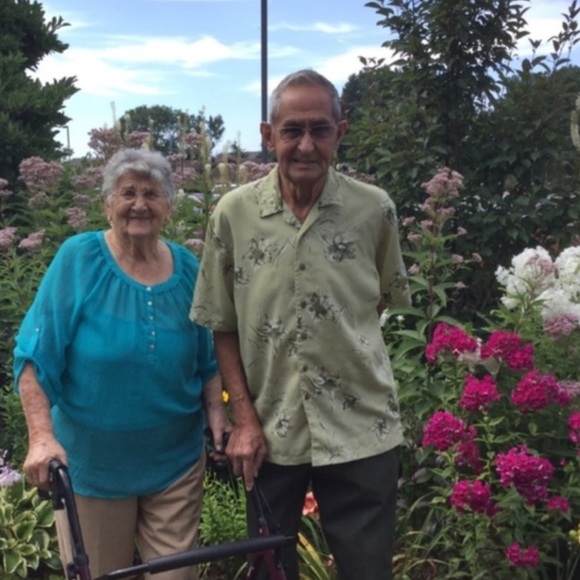 🦋  AMBER VINTAGE, Thumbprint GLASSES set of TWO - Picture 13 of 14